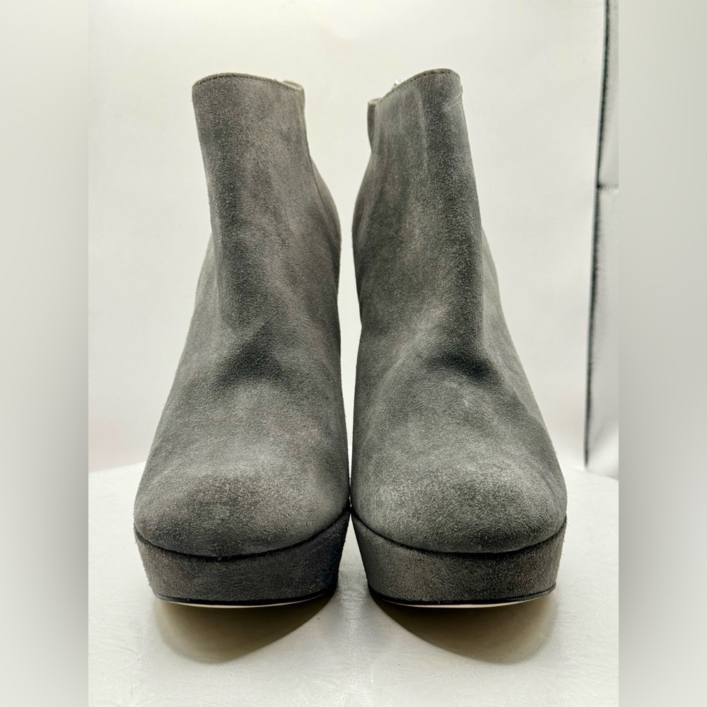 EUC Michael Michael Kors Grey Suede Platform Block‎ Heel Booties Size 8.5 - Picture 2 of 12